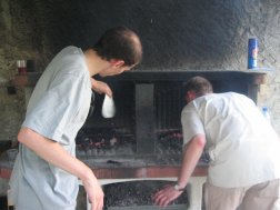 105-bbq2.jpg
